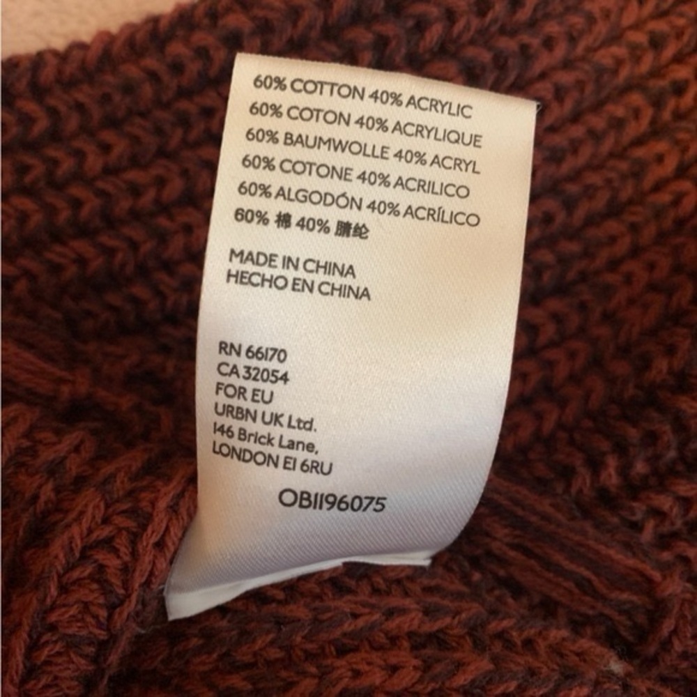 Urban Outfitters Inez Distressed Turtleneck Sweater - Picture 5 of 6